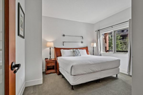 Classic Hideaway Elegant 2BD 2BTH
